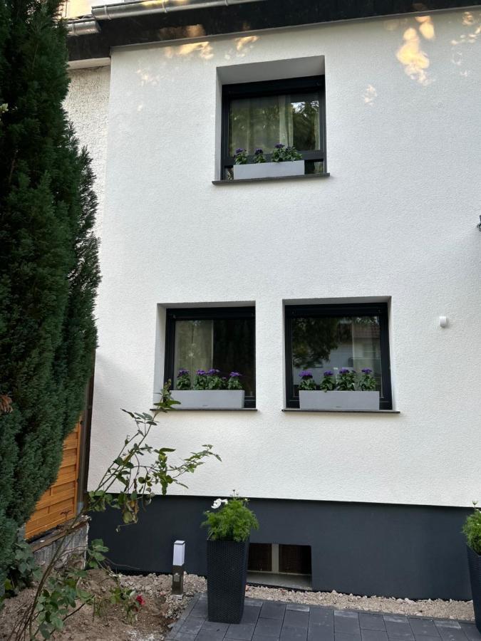 Fewo By Hd Mit Parkplatz, Wallbox, Wintergarten Bad Salzuflen Exteriör bild