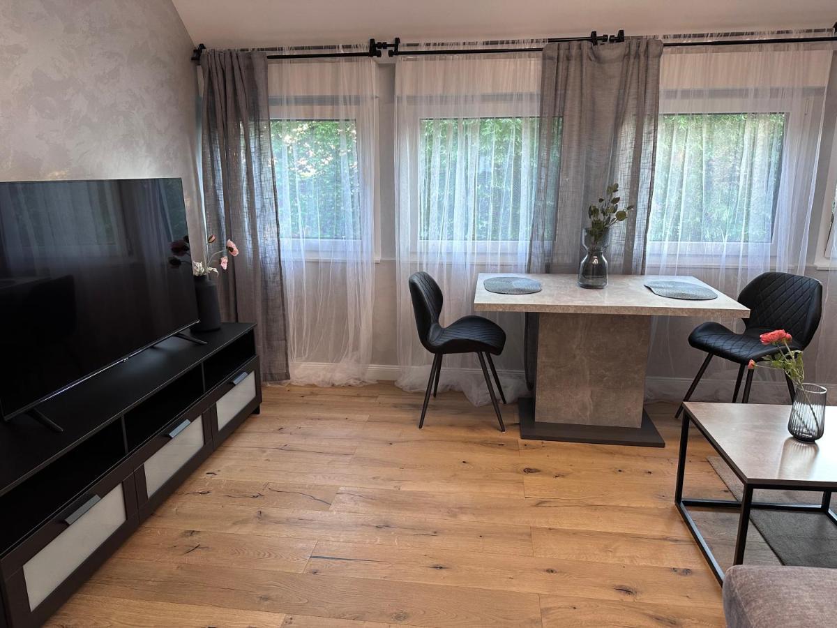 Fewo By Hd Mit Parkplatz, Wallbox, Wintergarten Bad Salzuflen Exteriör bild